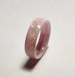 Pink resin ring with rainbow colored flakes - Image 2