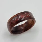 Dark red resin wood ring - Image 3